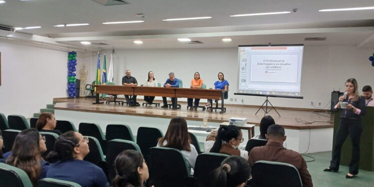 Huse realiza programação especial em homenagem ao profissionais da área de Enfermagem