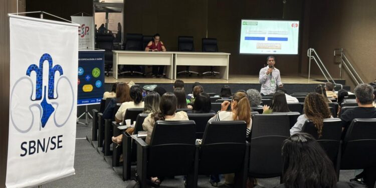 II Seminário Estadual qualifica profissionais da Atenção Primária para prevenção e cuidado da Doença Renal Crônica em Sergipe