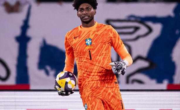 Goleiro do Corinthians aparece em pré-lista da Seleção Brasileira para a Copa do Mundo de 2026
