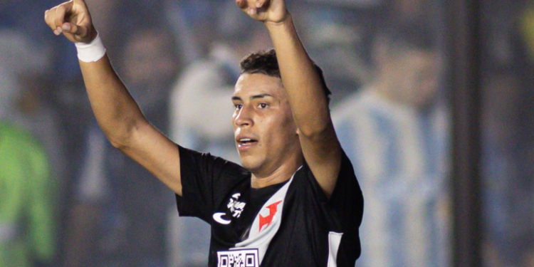 Paysandu tenta reação, mas Vasco avança às oitavas com empate na Colina