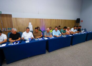 Prefeitos de 67 municípios sergipanos reforçam apoio a governador Fábio Mitidieri