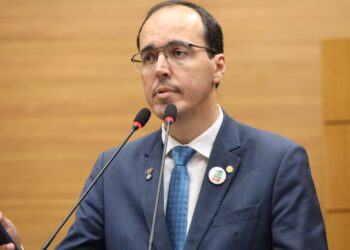 Georgeo Passos pede revisão da cláusula de barreira no concurso do magistério