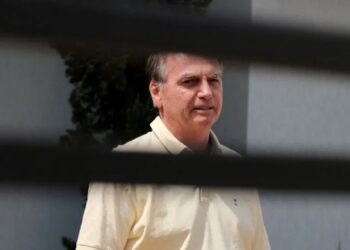 Bolsonaro entra com revisão criminal no STF para anular condenação