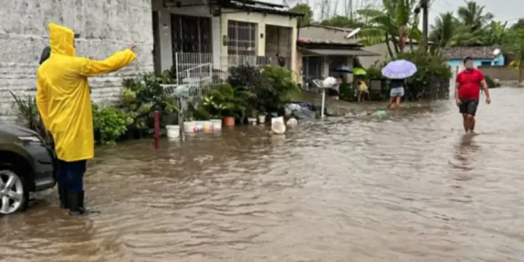Chuvas em Pernambuco causam deslocamento de 9,4 mil pessoas 