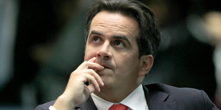 Senador Ciro Nogueira é alvo da 5ª fase da Operação Compliance Zero