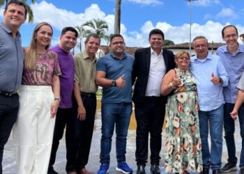 “A nossa prioridade absoluta é ouvir e dar voz ao povo sergipano”, destaca Eduardo Amorim