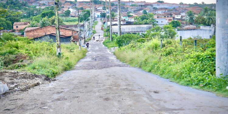 Governo atende demanda histórica de Nossa Senhora do Socorro e inicia pavimentação e drenagem nos bairros Guajará e Santa Inês