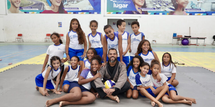 Escola de Esportes de São Cristóvão amplia modalidades e inclui aulas de jiu-jitsu para estudantes