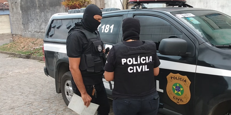 Polícia Civil prende mulher por tráfico de drogas e apreende dois adolescentes em Lagarto