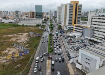 Prefeitura inicia recapeamento da Av. Ministro Geraldo Barreto Sobral nesta segunda-feira (4)
