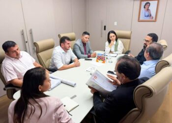 Prefeita Emília Corrêa recebe vereador Soneca e alinham demandas sobre o bairro Olaria