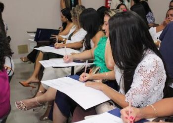 Prefeitura de Aracaju empossa mais 30 professores aprovados no concurso do Magistério