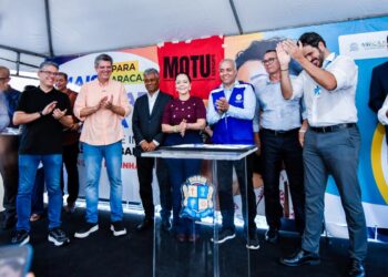 Prefeita Emília e ministro Vladimir Lima autorizam obras nos bairros Santo Antônio e Industrial