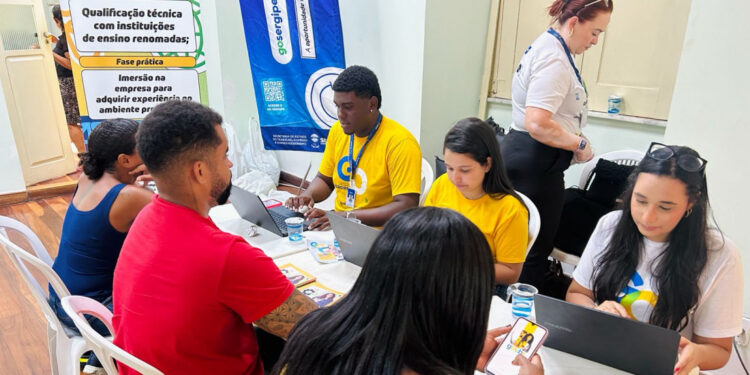 Governo de Sergipe realiza Mutirão do Emprego com oferta de mais de 500 vagas