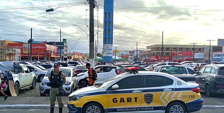 Interdição no estacionamento do Mercado Antônio Franco começa nesta terça para montagem da Semana S