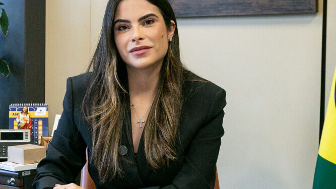 “Yandra é Você”: deputada reforça conexão do mandato com os sergipanos nas redes sociais